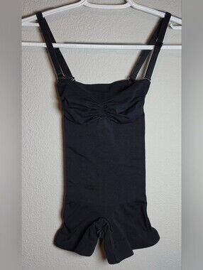 SKIMS Seamless Sculpt Mid-Thigh Bodysuit / Shortie Size XXS Onyx Shapewear